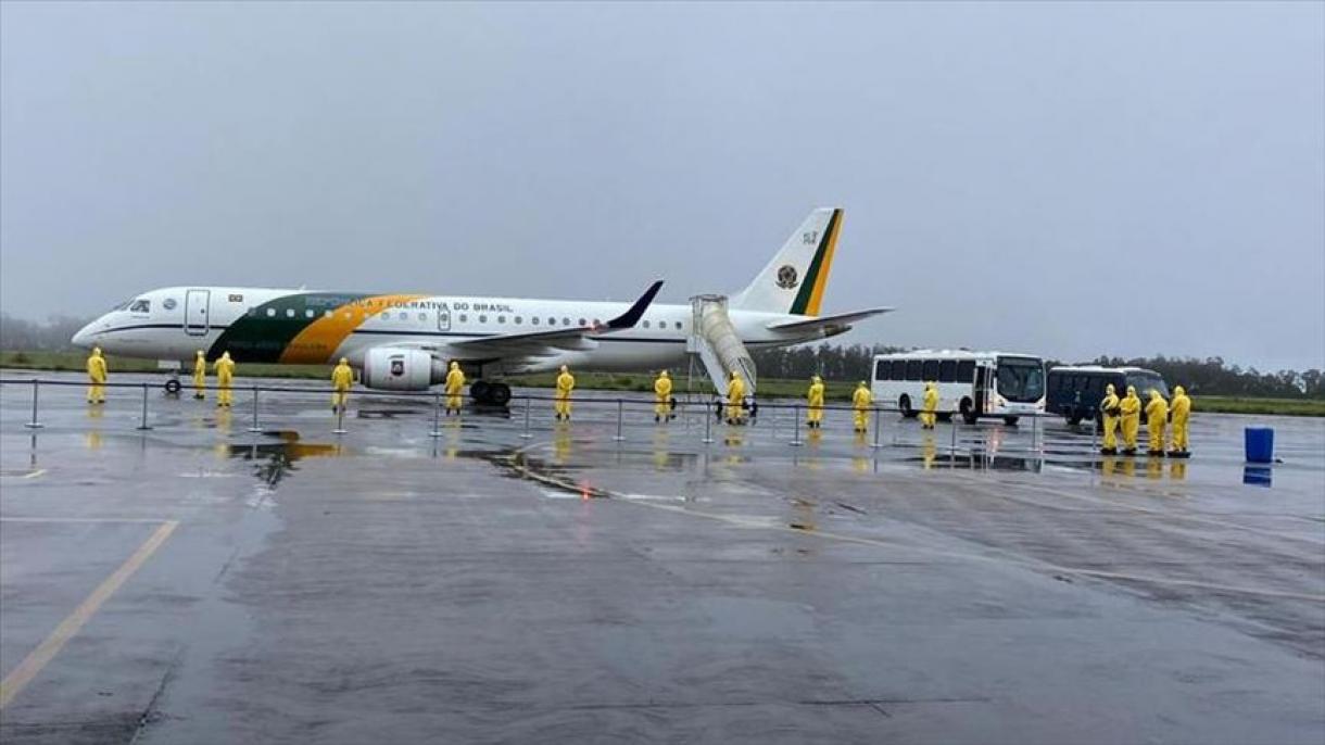Llegaron a Brasil dos aviones con 34 personas rescatadas de Wuhan
