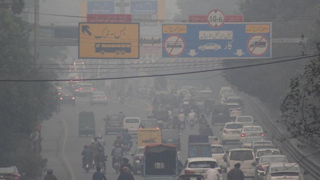 لاہور پر زہریلی دھند کا راج،مصنوعی بارش برسانے کا فیصلہ