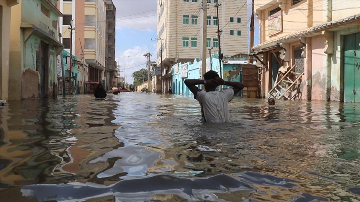 索马里暴雨引发洪水