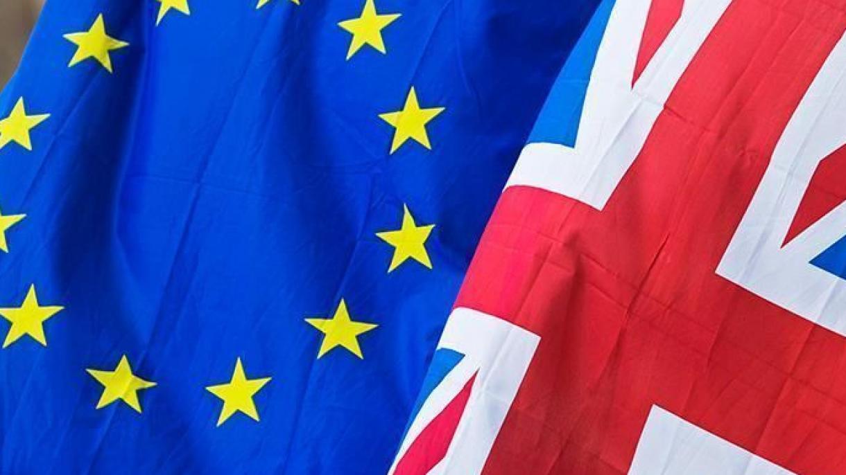 انگلستان با دادن جایگاه کامل دیپلماتیک به  سفیر اتحادیه اروپا موافقت کرد
