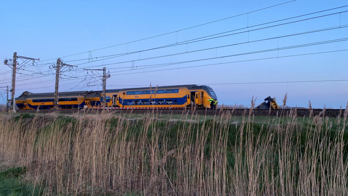 ہالینڈ  میں ٹرین کے حادثے میں   ایک شخص جاں بحق، 30 افراد زخمی