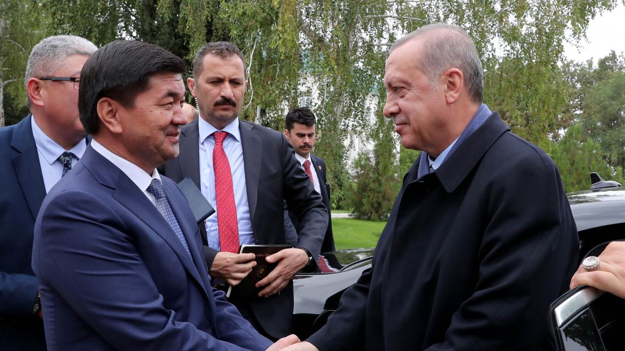 Συνεχίζονται οι επαφές του Ερντογάν στο Κιργιστάν