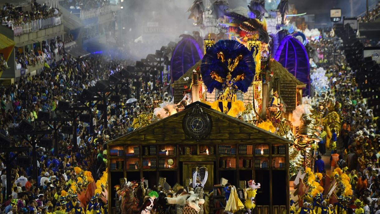 Több, mint egymilliónyian vettek részt a New York Brooklyn negyedében rendezett karibi karneválon