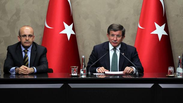 Prim-ministrul Ahmet Davutoğlu,a făcut declarații pe Aeroportul Esenboa din Ankara