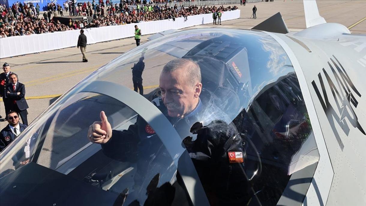 اردوغان از کاآن؛ هواپیمای رزمی ملی ترکیه رونمایی کرد