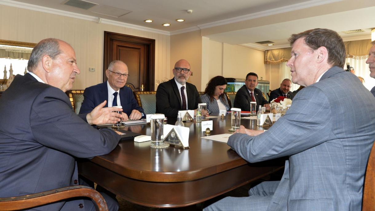 A KKTC elnöke találkozott az ENSZ ciprusi különleges megbízottjával