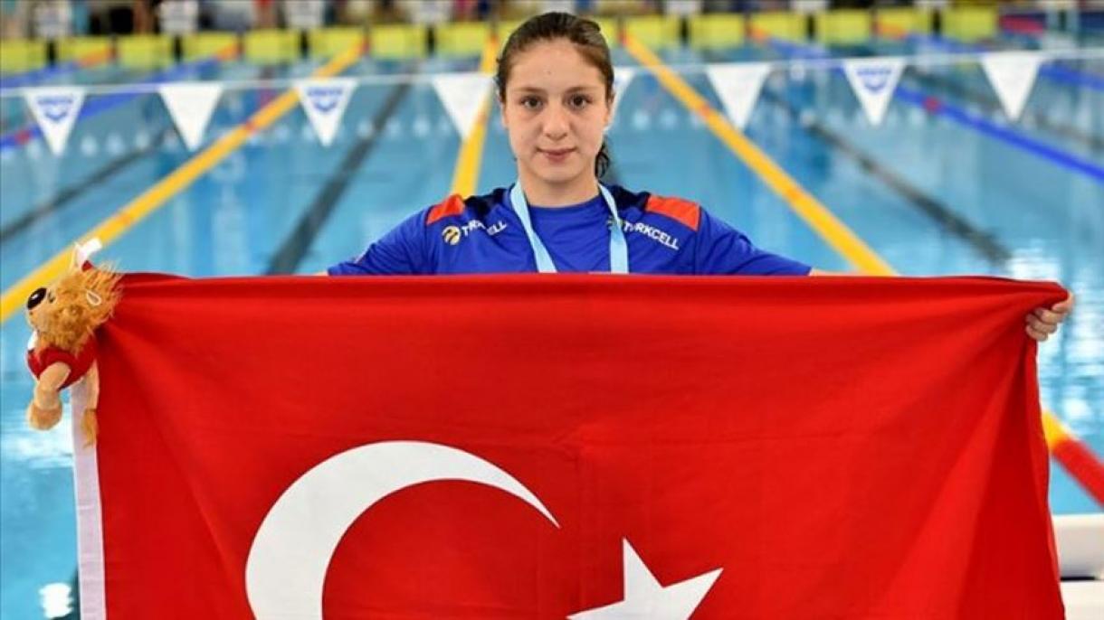 La nadadora turca Merve Tuncel logra billete para los Juegos Olímpicos de Tokio 2020