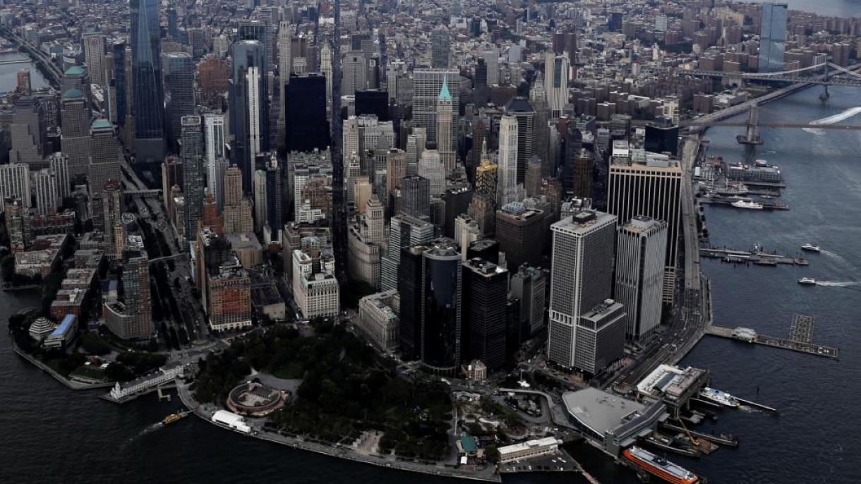 New York sta sprofondando sotto il peso dei grattacieli