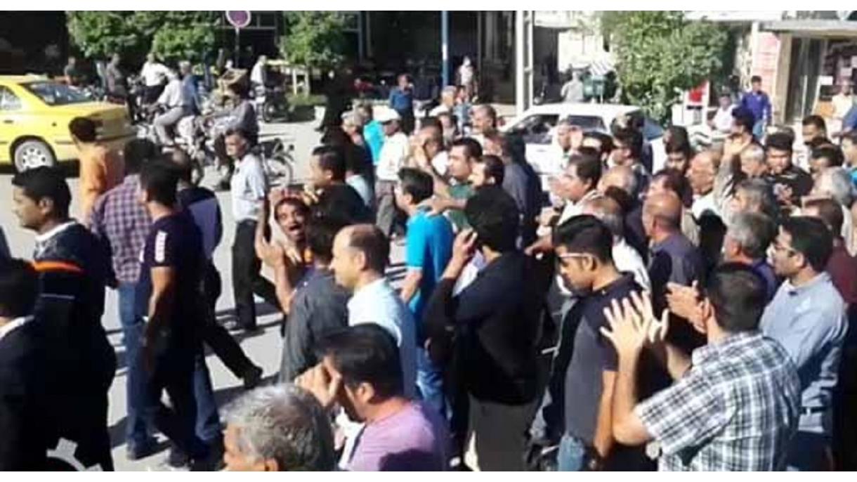 Manifestações de protesto no Irã sobre a decisão do governo de dividir a cidade de Kazerun