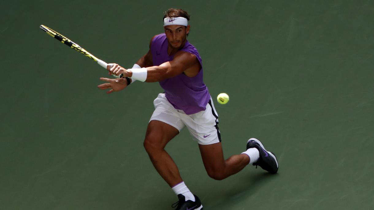 Rafael Nadal venció al francés Tsonga y avanzó a las semifinales del Masters 1.000 de París