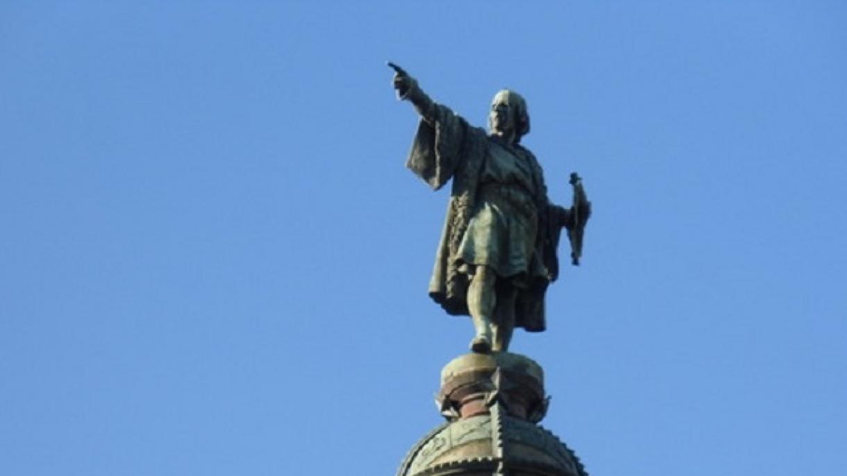 El Ayuntamiento de Barcelona no retirará la estatua de Cristóbal Colón