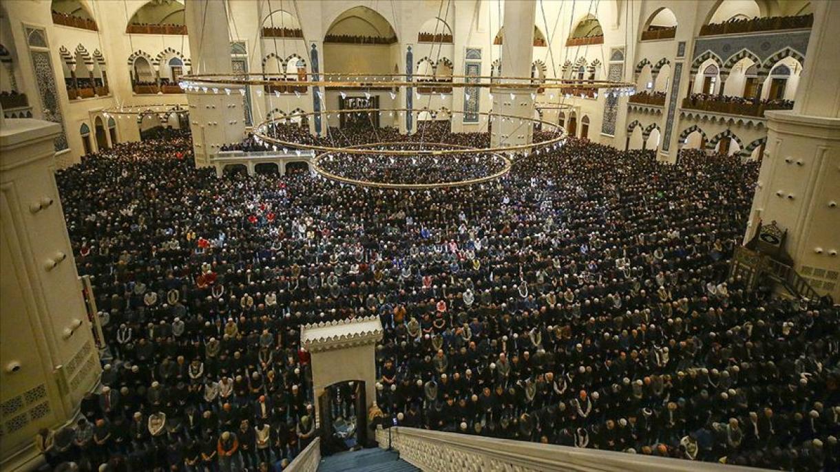 O mundo islâmico vai celebrar nesta terça-feira o Laylat Al Miraj