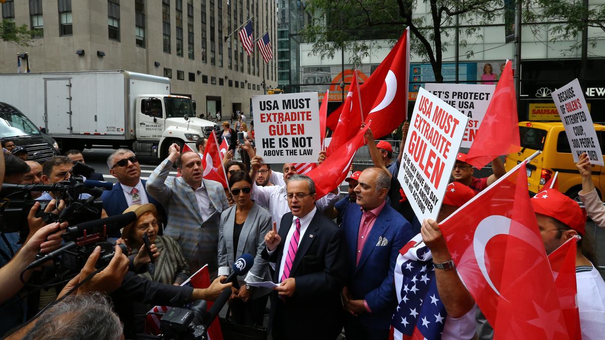 Turkiya haqida yolg'on xabar tarqatgan NBC Nyu Yorkda qoralanmoqda