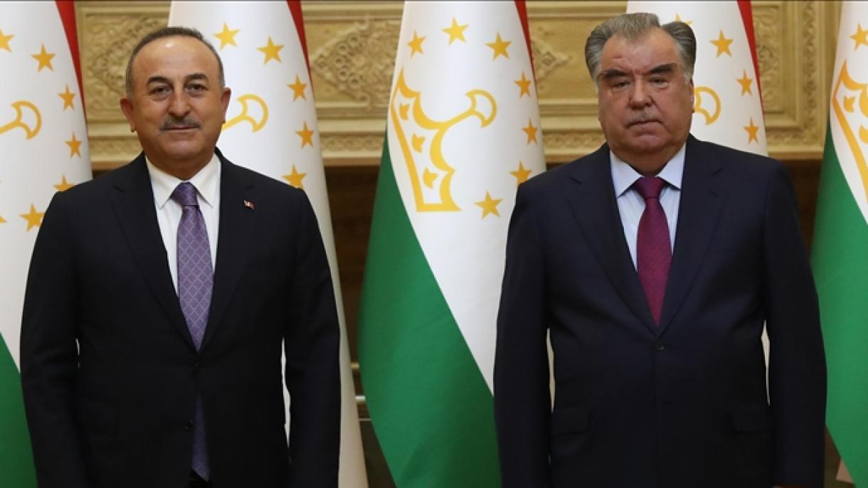 دیدار و گفت‌وگوی چاووش‌اوغلو با رئیس جمهور تاجیکستان