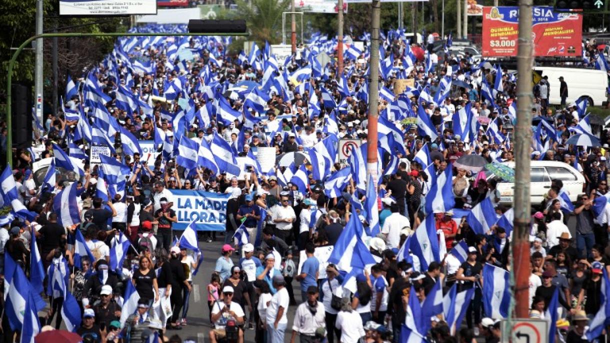 "Madre de todas las marchas" en Nicaragua se acaba con 8 heridos por tiroteo