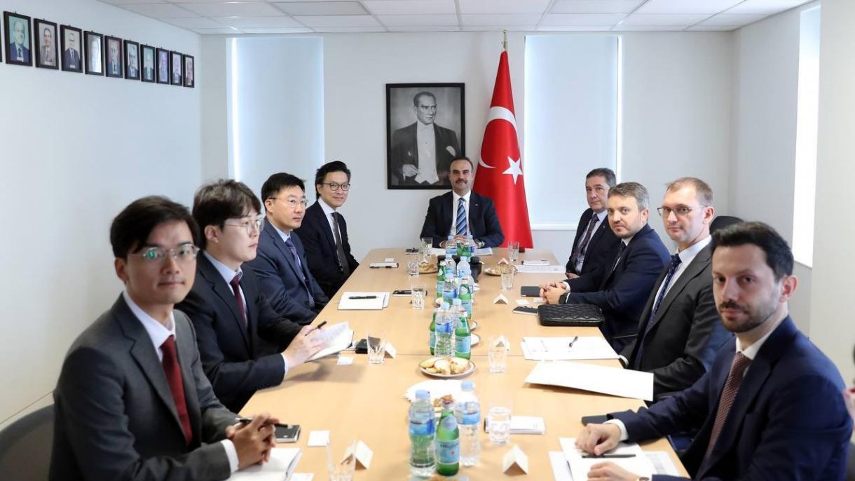 Întrevederile ministrului Kacır în Coreea de Sud: Oportunități de investiții în Türkiye