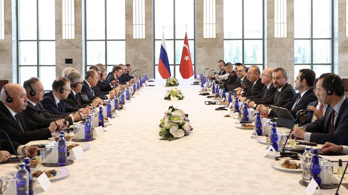 Ojos puestos en la solución de la “crisis de granos” en la reunión Turquía-Rusia