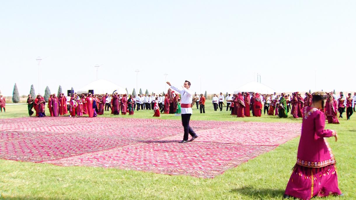 Türkmenistan Bağımsızlığını Şenliklerle Kutluyor (3).jpg