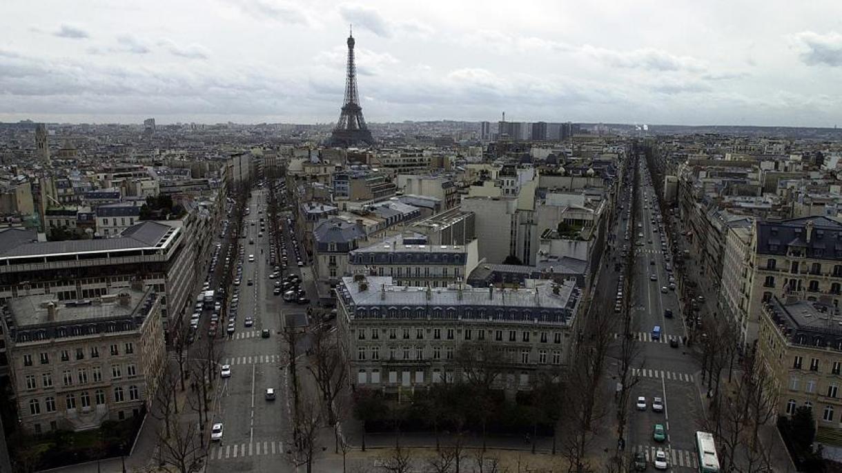 پیرس:5 ڈاکو 5 ملین یورو کے زیور لوٹ کر لے گئے