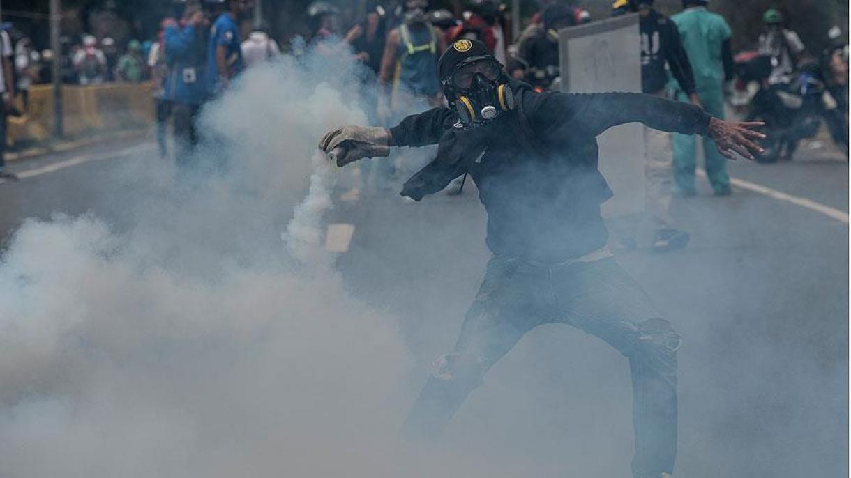 شمار قربانیان تظاهرات ضدحکومتی در ونزوئلا به 60 نفر افزایش یافت