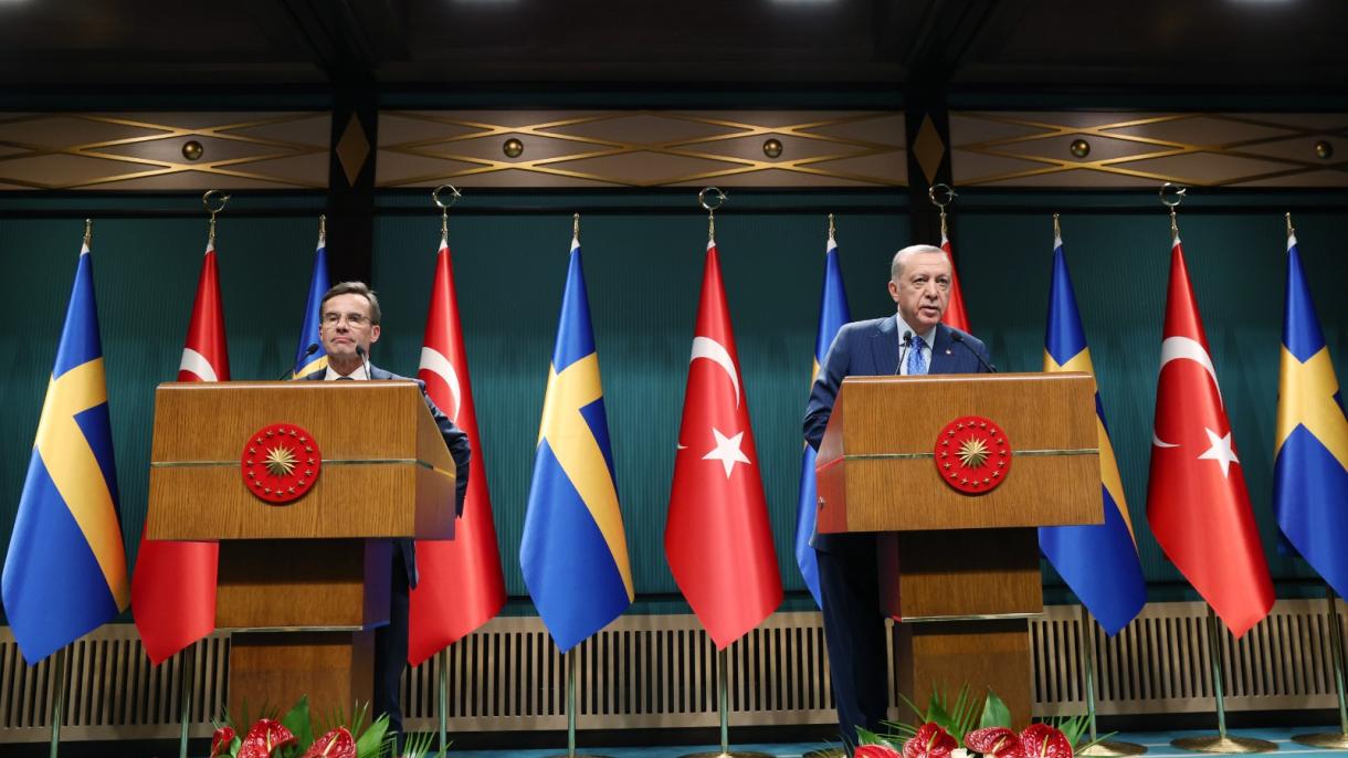 اردوغان: "سوئد اؤز تهلوکه‌سیزلیگی اوچون ناتو-یا عضو اولماق ایستییر"
