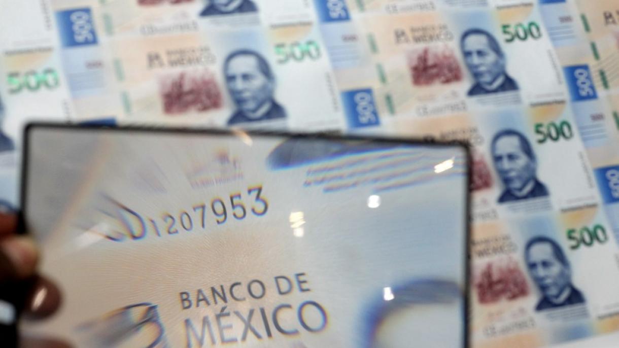 Presidente de México anuncia aumento de 20% del salario mínimo para 2020