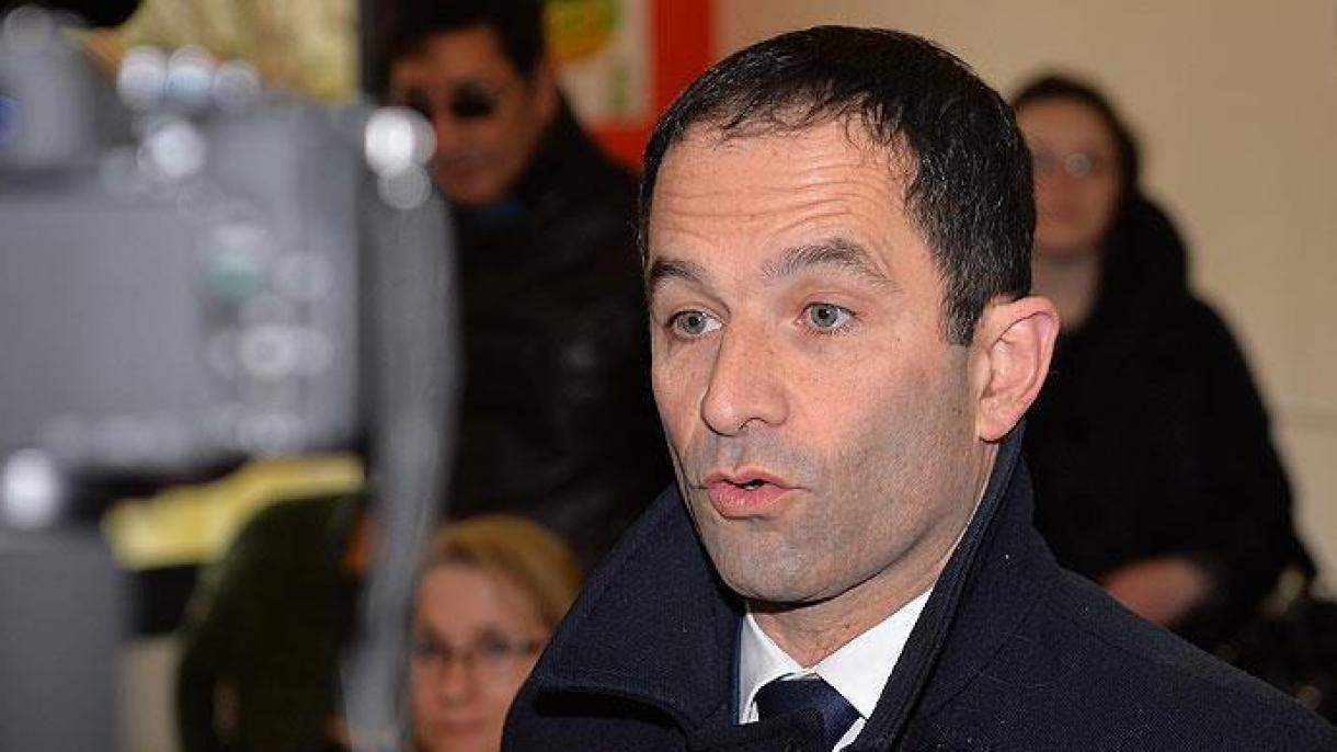 Benoit Hamon nyerte a francia baloldal államfőjelölt-állító választását