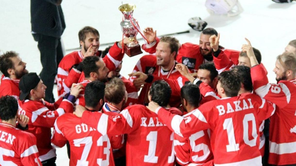 土耳其冰上曲棍球队夺得欧洲杯冠军
