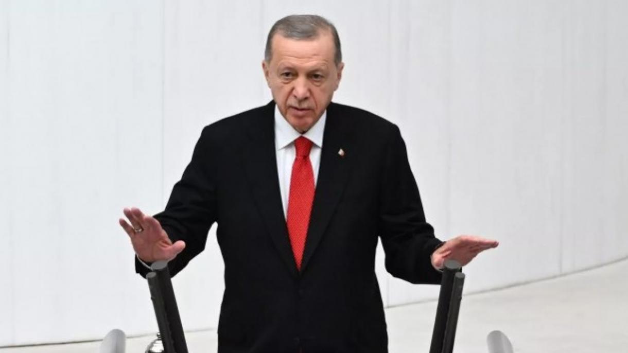 Эрдоган кайрадан АК партиянын лидери болуп шайланды