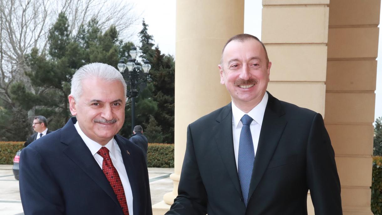 总理耶尔德勒姆在巴库与阿利耶夫会晤