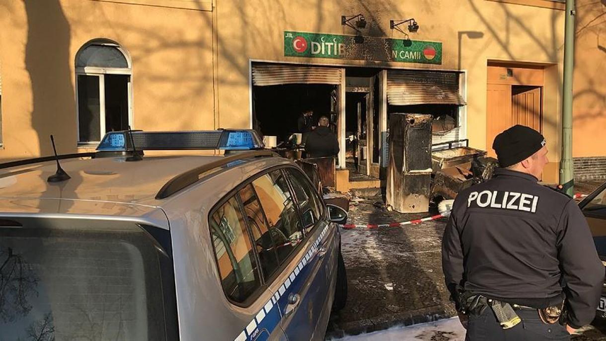 Γερμανός αξιωματούχος σχολίασε τις επιθέσεις σε τουρκικούς ναού στη χώρα του