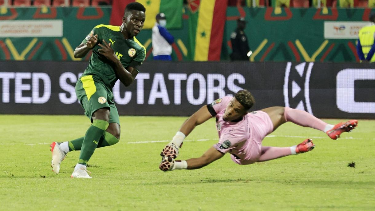 فوتبال: سنگال چأریِک فینال‌دا