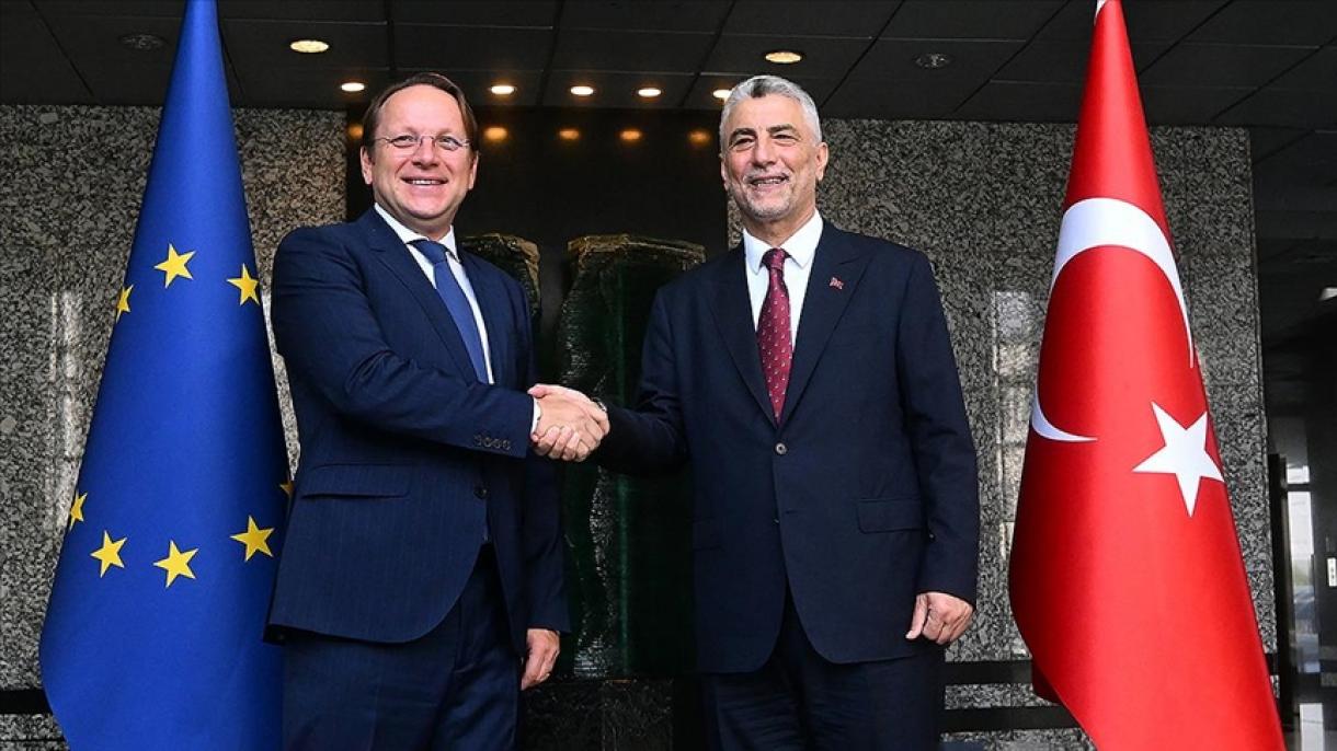 Министърът на търговията Болат се срещна с еврокомисаря Оливер Вархей