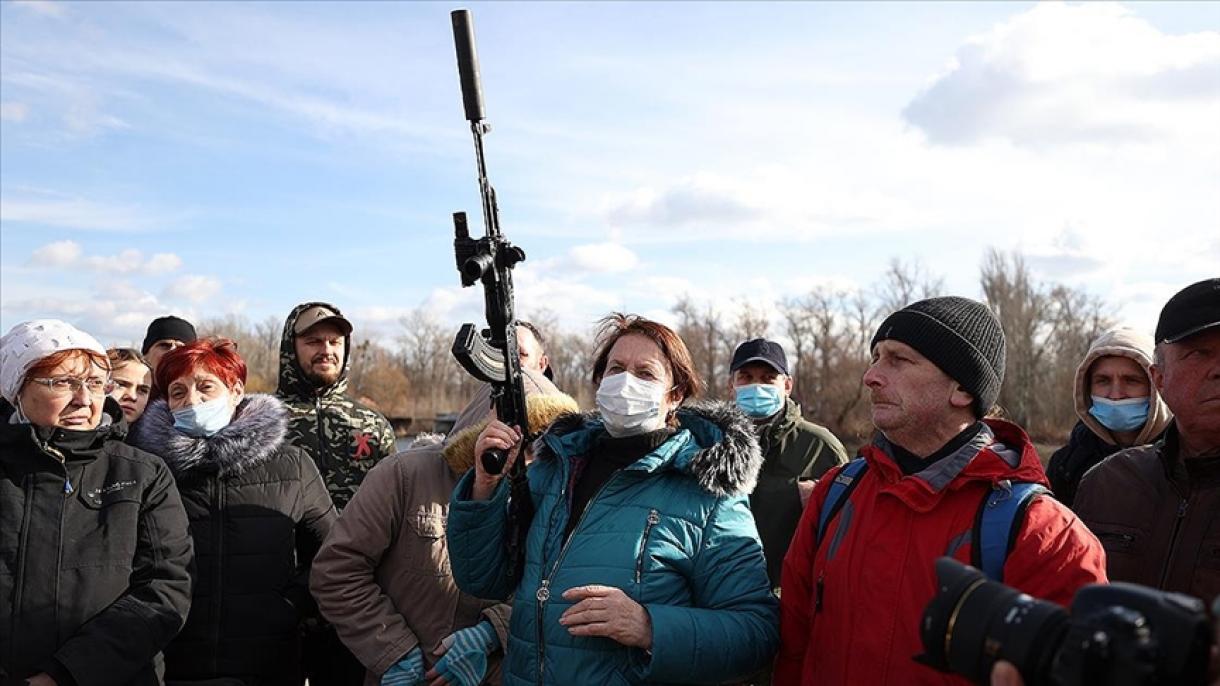 یوکرائن نے شہریوں کے لئے اسلحے سے متعلق قانونی بِل منظور کر لیا