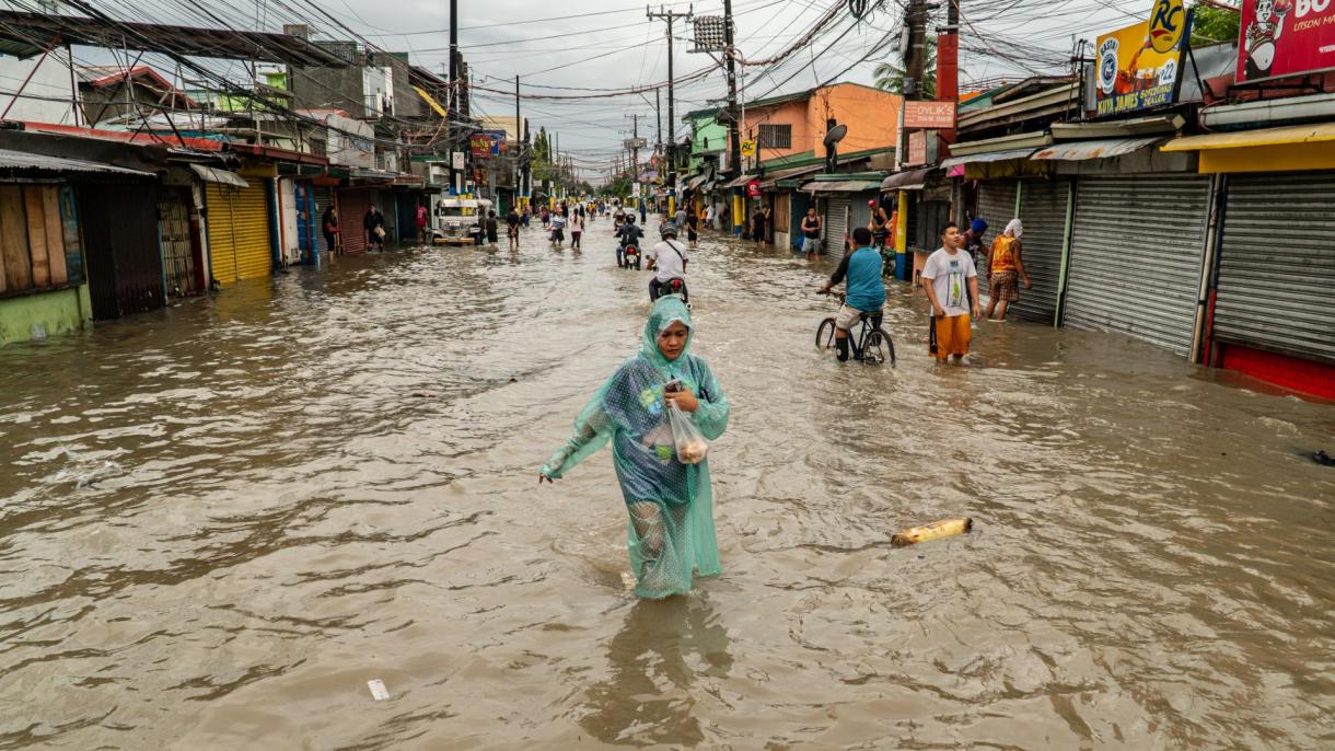 菲律宾强暴雨引发山体滑坡和洪水 50人丧生