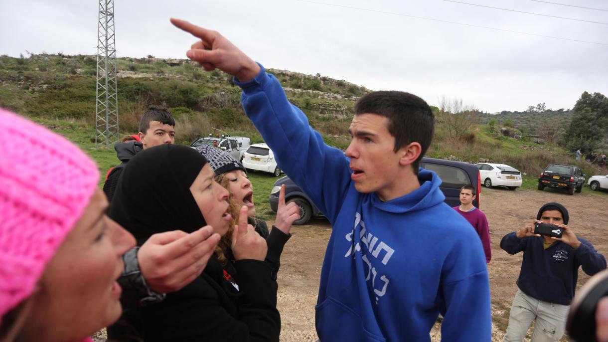 以色列犹太定居者袭击巴勒斯坦村庄