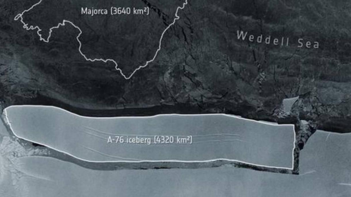 Антарктидадагы эң ири айсберг