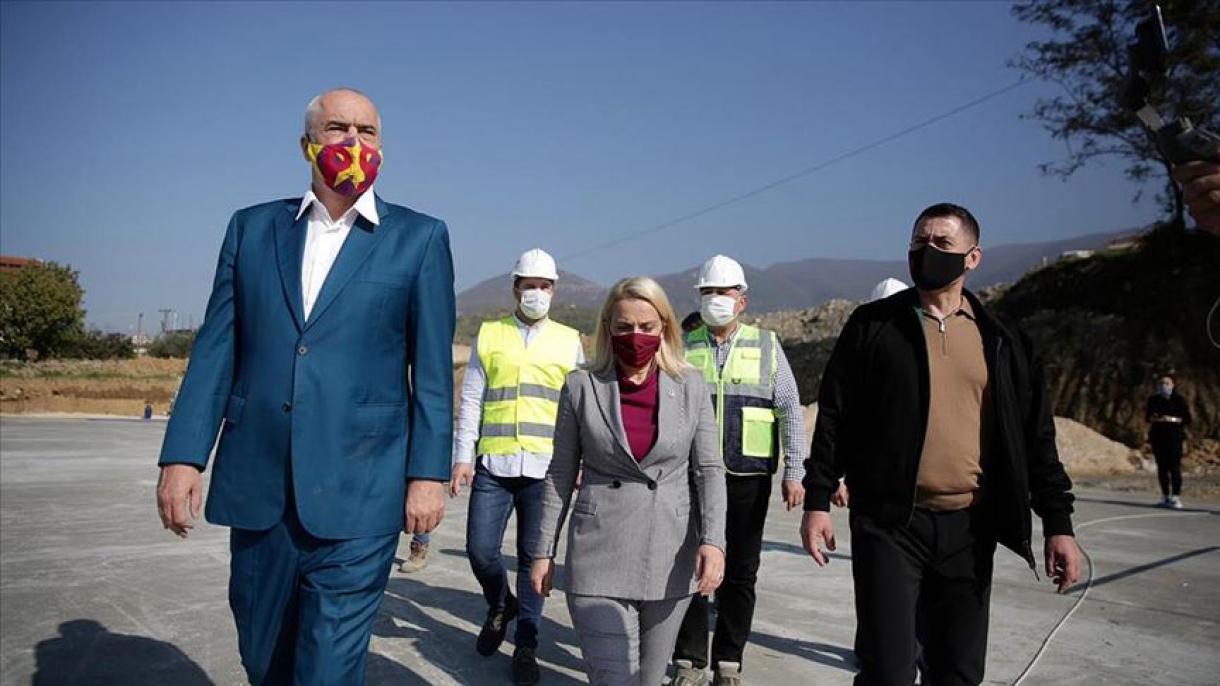 بازدید نخست وزیر آلبانی از ساختمان‌هایی که توسط ترکیه در این‌کشور احداث می‌شود