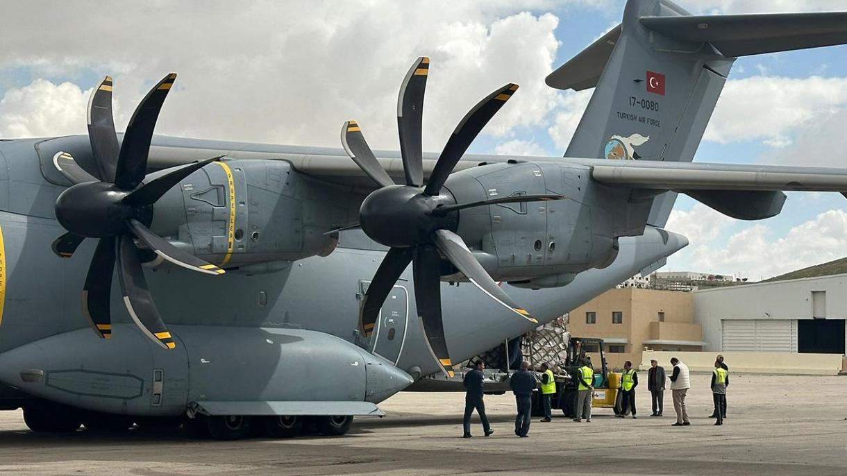 ترکیه تاکنون 21 هواپیما و 8 کشتی کمک‌رسانی به غزه ارسال کرده است