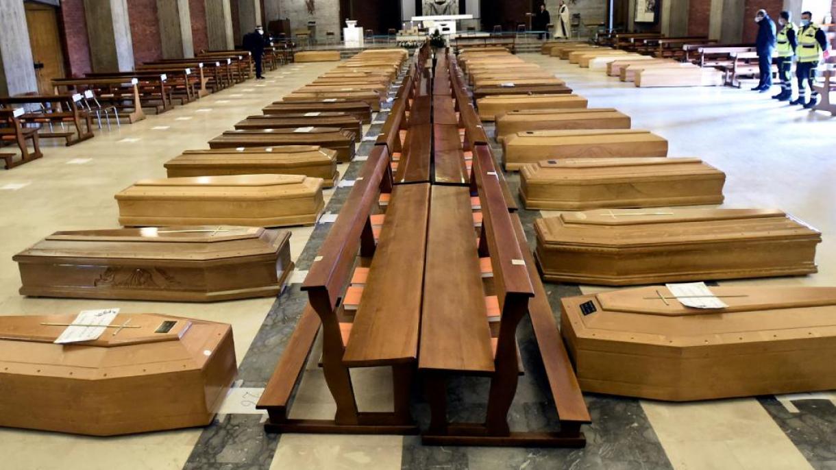 İtaliyada cenaza krizisı
