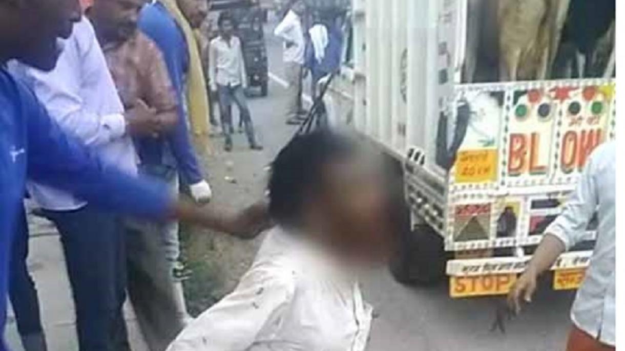 یک فرد مسلمان در هندوستان به خاطر انتقال گاو ها در موتر لاری به قتل رسانیده شد
