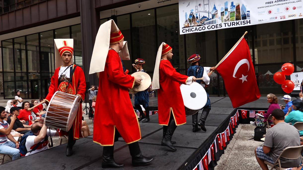 chicago türk festivali.jpg