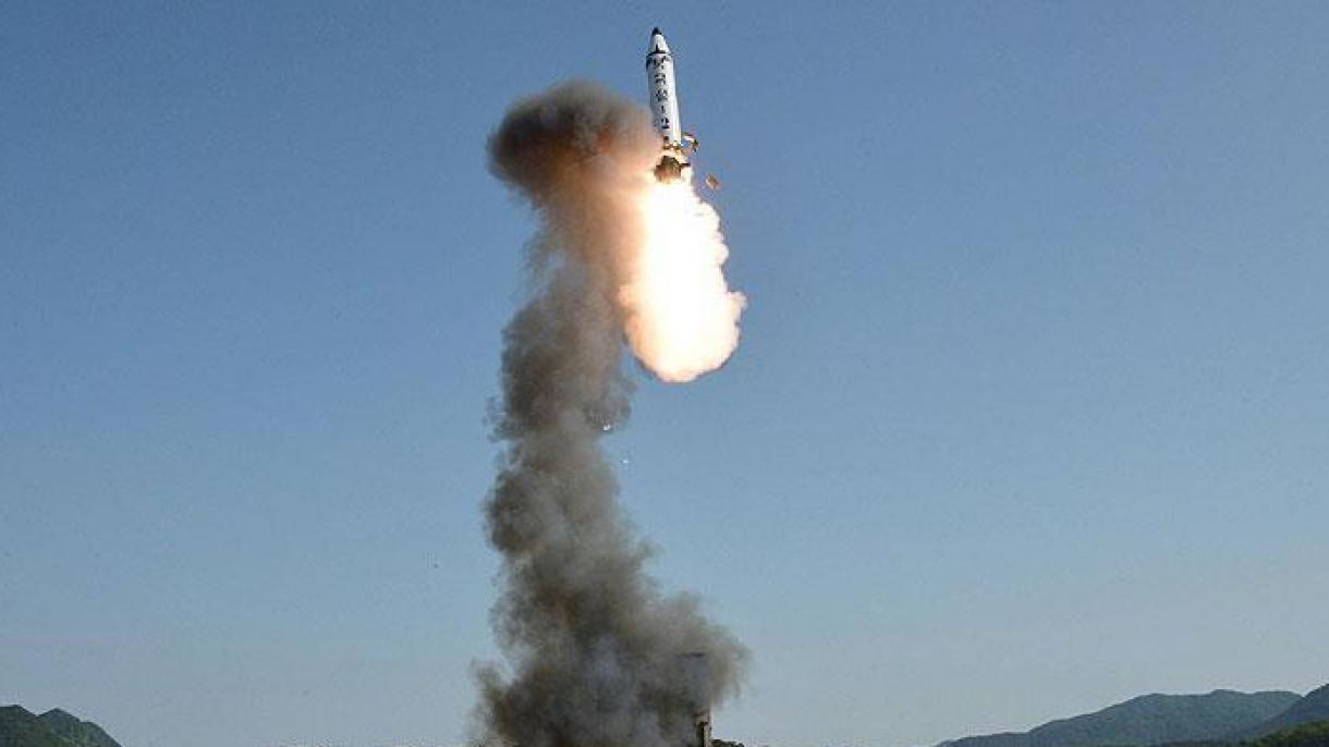 کره شمالی بسوی دریای ژاپن 2 موشک پرتاب کرد