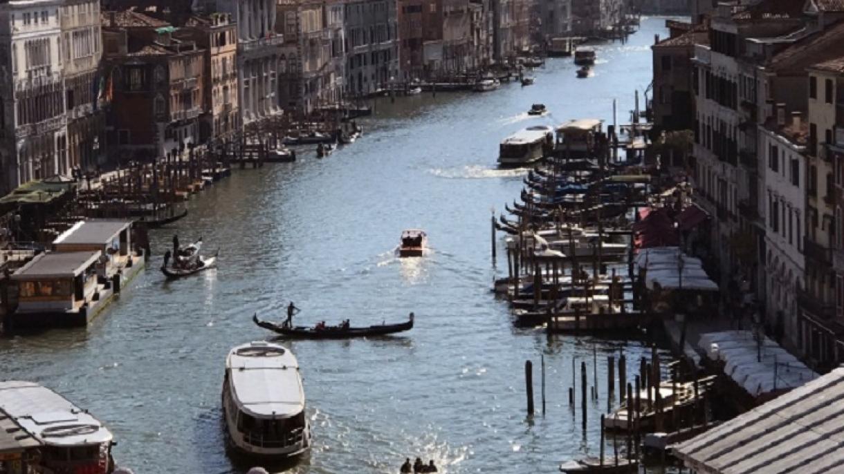 Venecia cobrará entrada a la ciudad a los turistas de un día