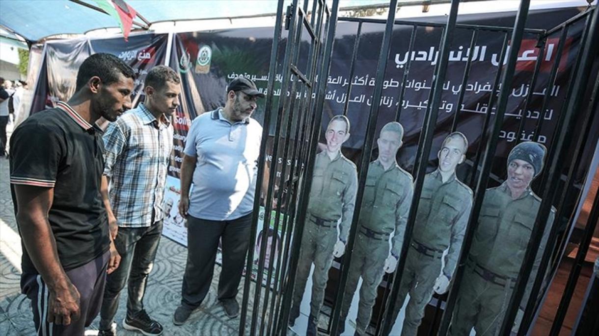 Prisioneros palestinos comenzaron huelga de hambre por abusos que se comenten en cárceles de Israel