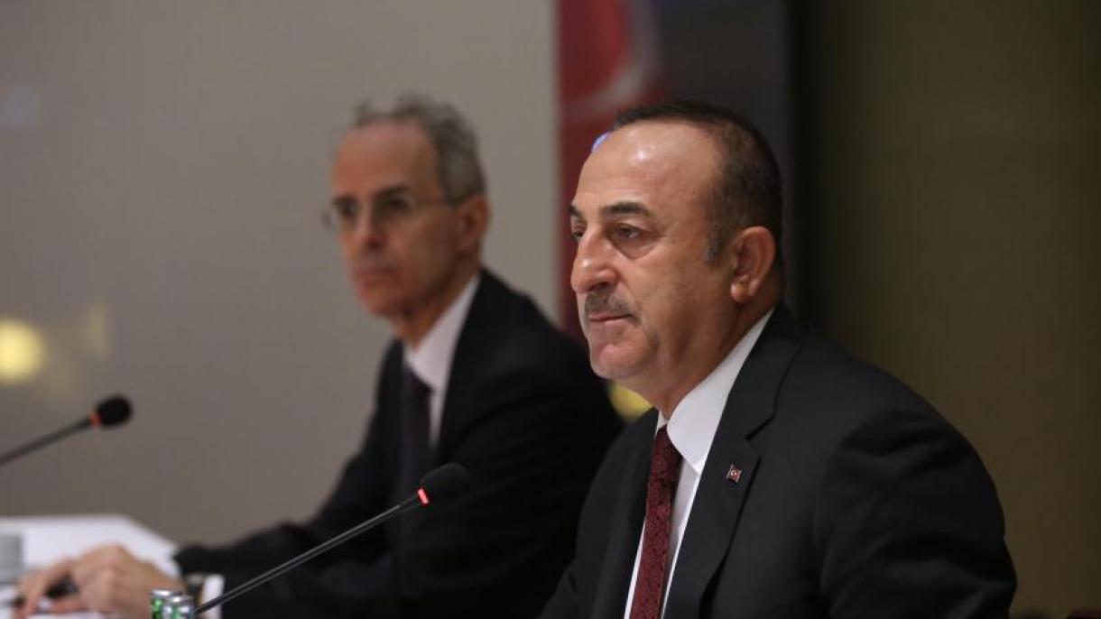 Çavuşoğlu: "Turquía hace uso de sus derechos derivados en el derecho internacional"