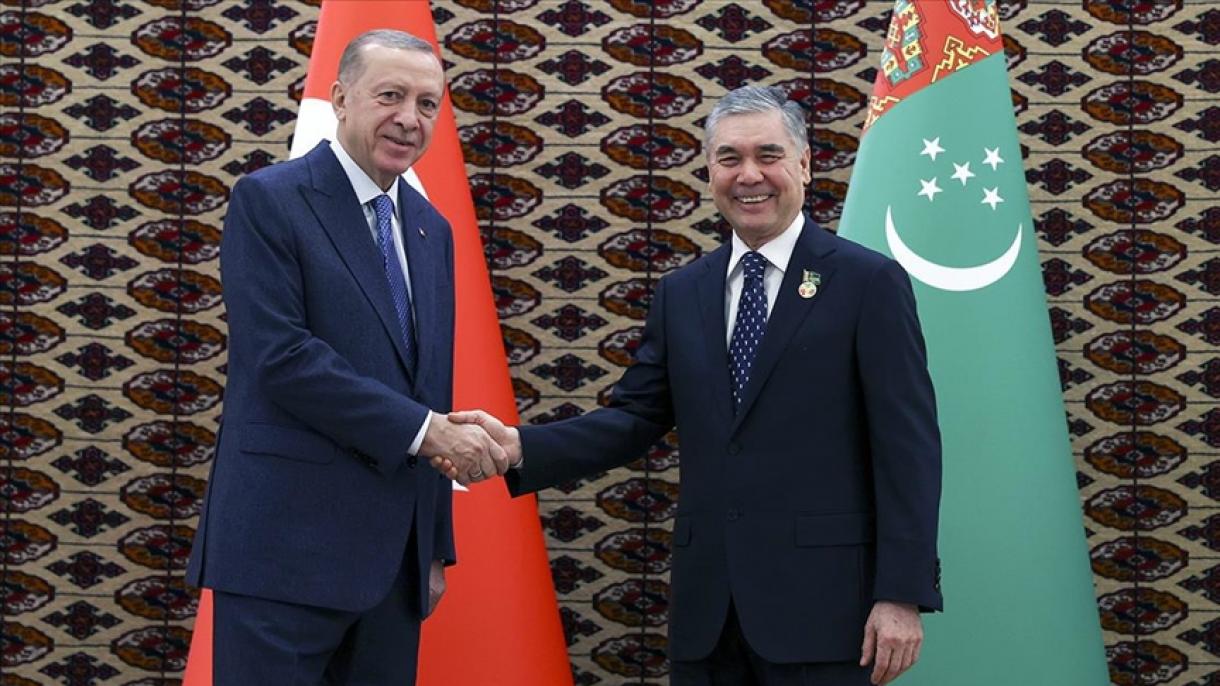 دیدارهای رئیس جمهور تورکیه در تورکمنستان
