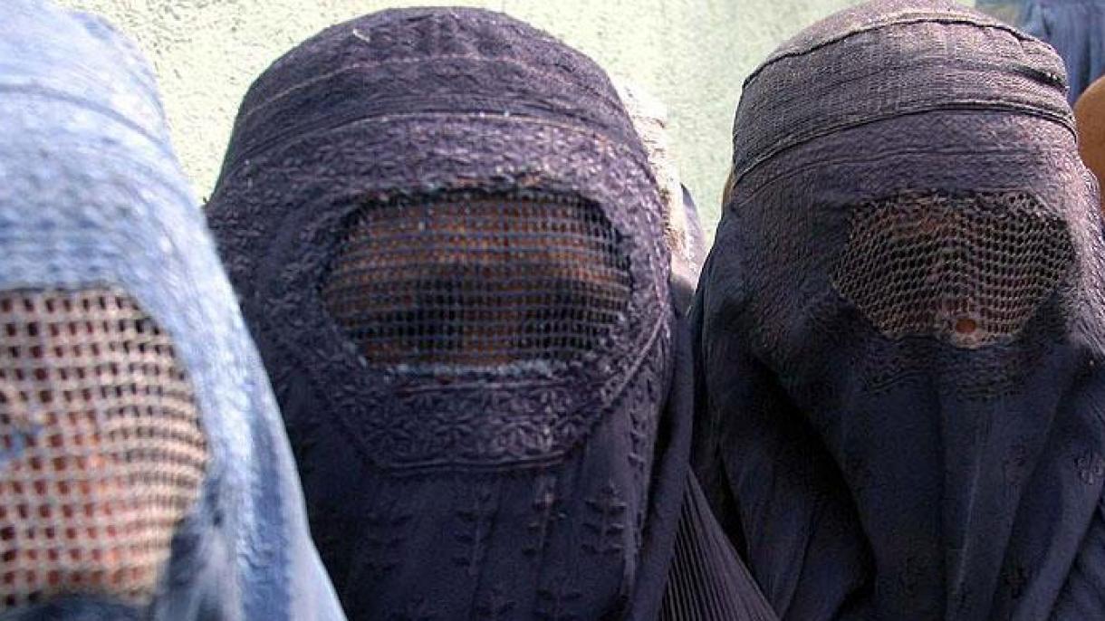 شهردار آمستردام: قانون ممنوعیت استفاده از برقع را اجرایی نمی‌کنم