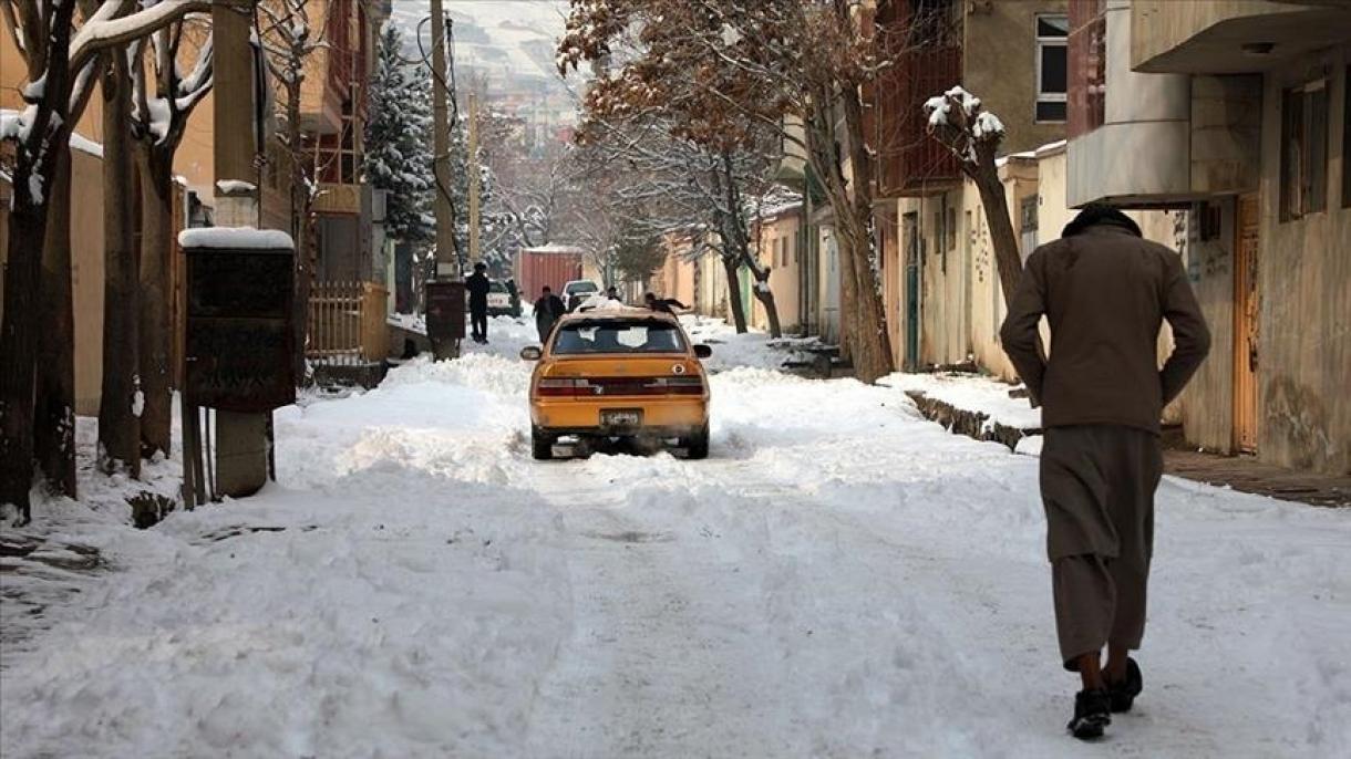 جان باختن بیش از 170 نفر در افغانستان بر اثر سرمای شدید