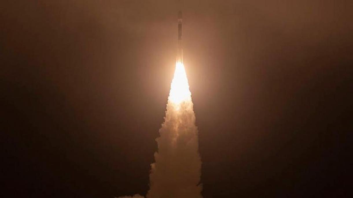 Hindistan kosmosa 31 peyk buraxıb